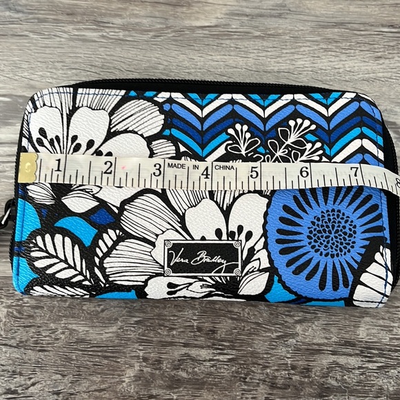 Vera Bradley Foral leather wallet - Picture 8 of 10
